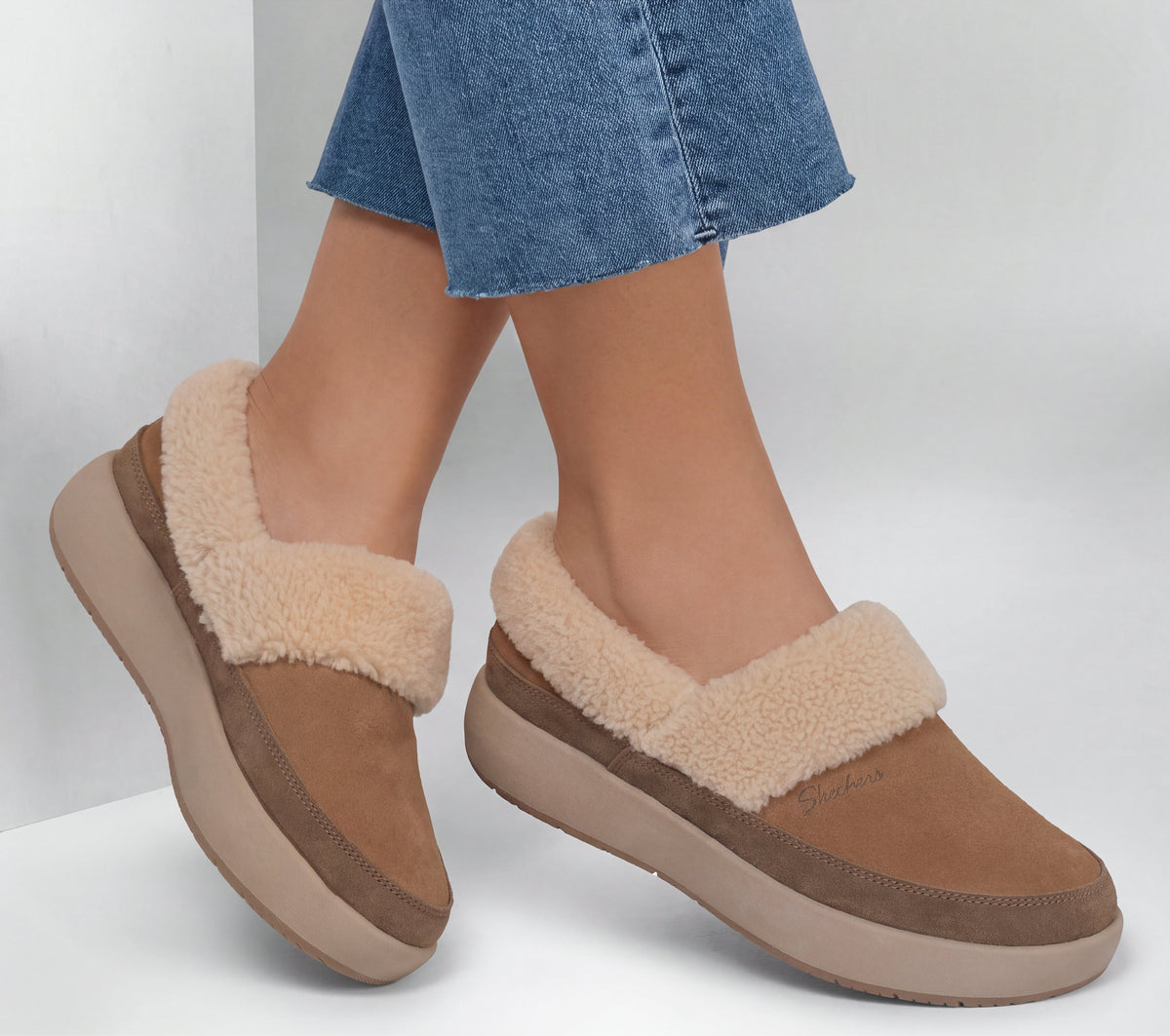Relaxed Fit: Cozy Lodge - Cedar Snuggle Slipper Skechers.no