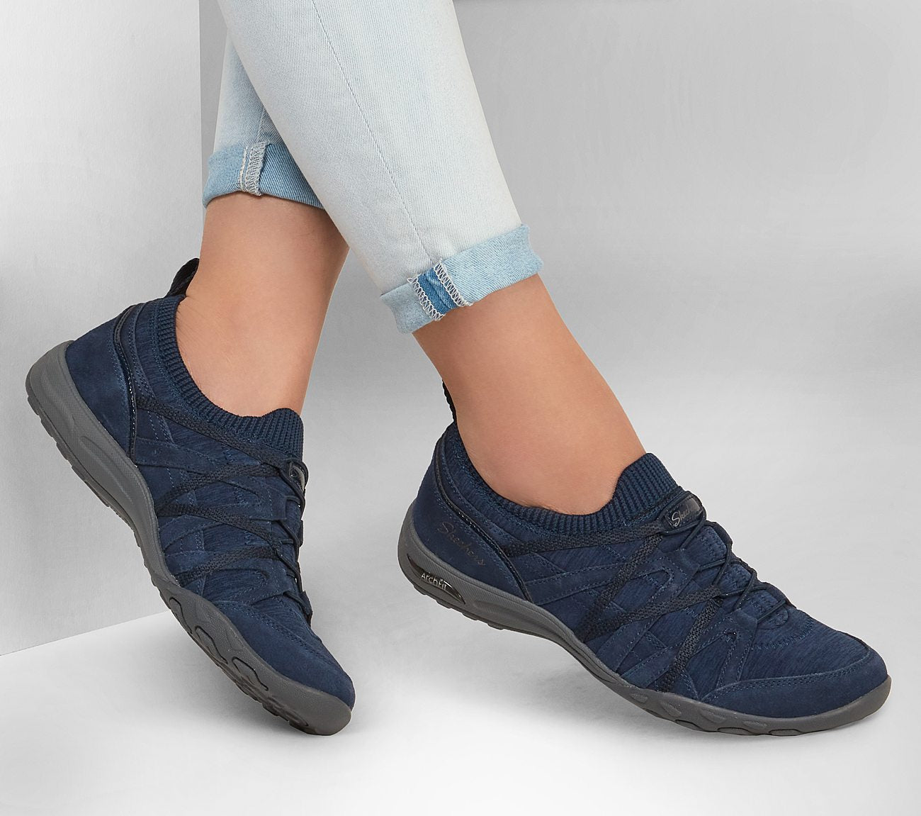 Relaxed Fit: Arch Fit Comfy Shoe Skechers