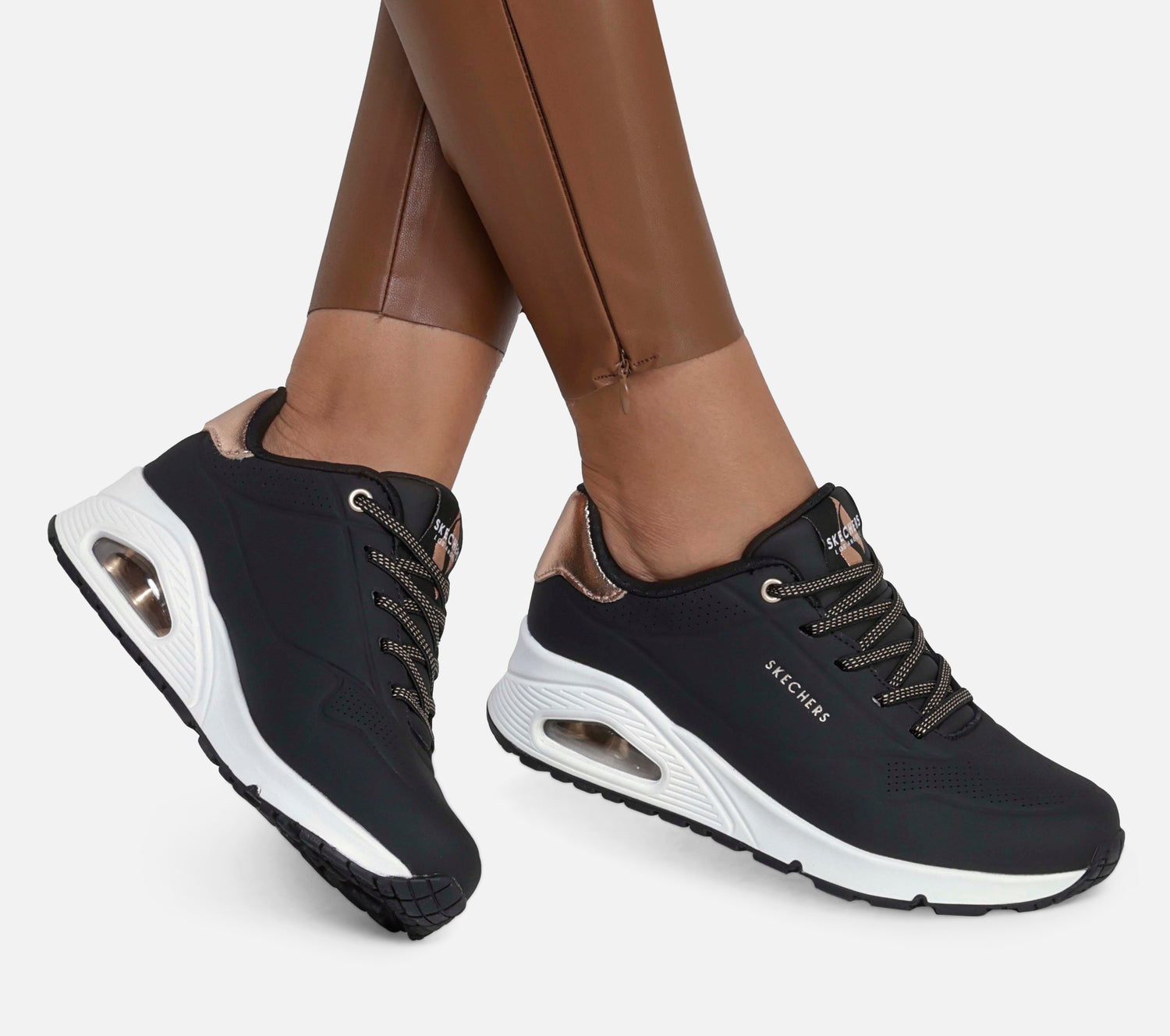 Wide Fit: Uno - Shimmer Away Shoe Skechers.no