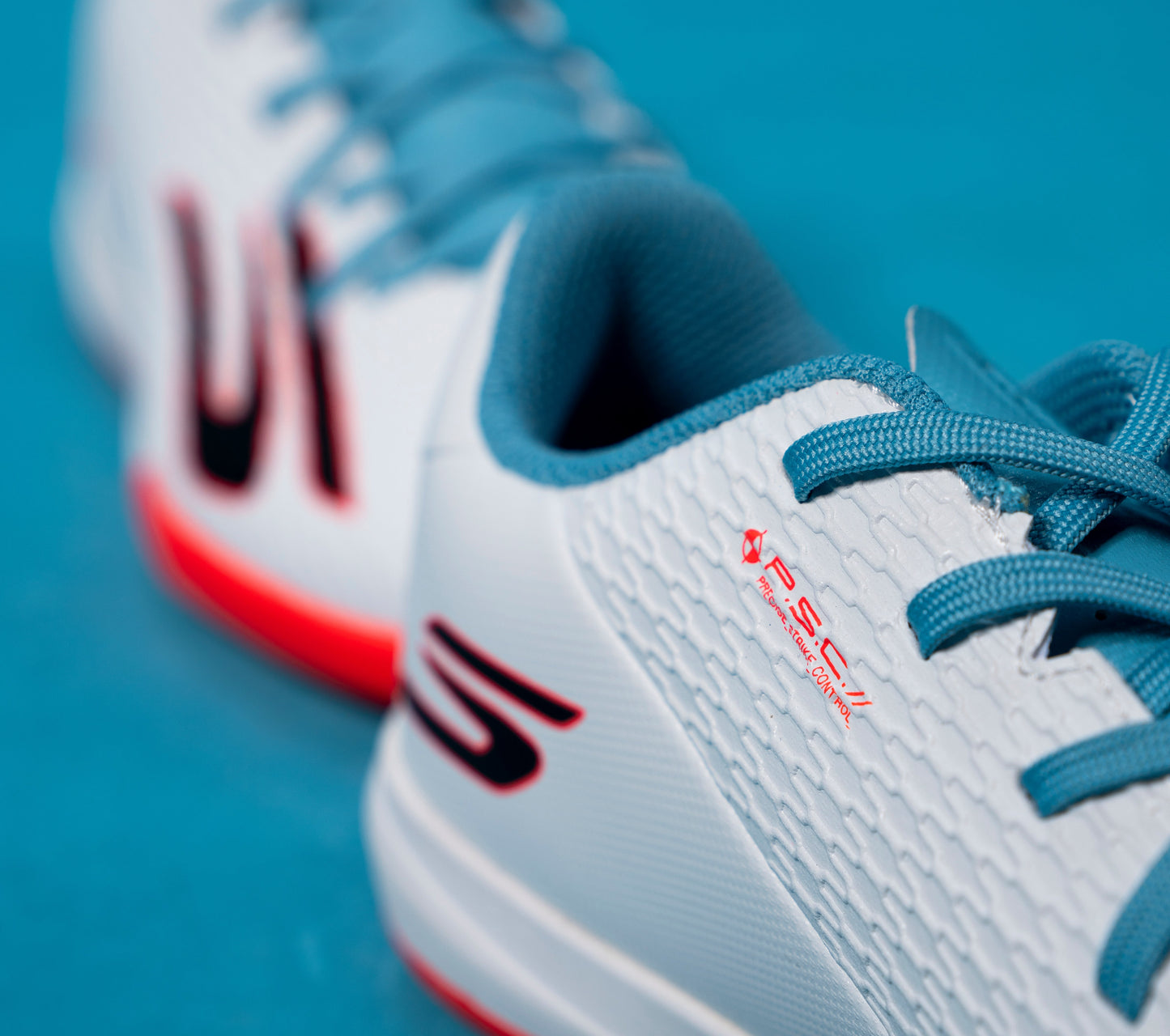 SKX_2 JR Youth IC Football Skechers.no