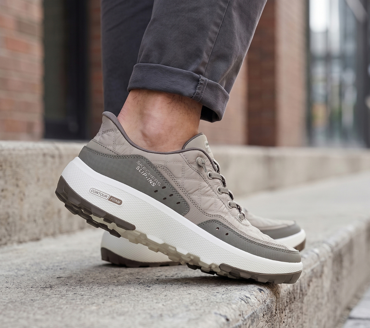 Relaxed Fit: Slip-ins: Urban Explore - Cozy Fit Shoe Skechers.no