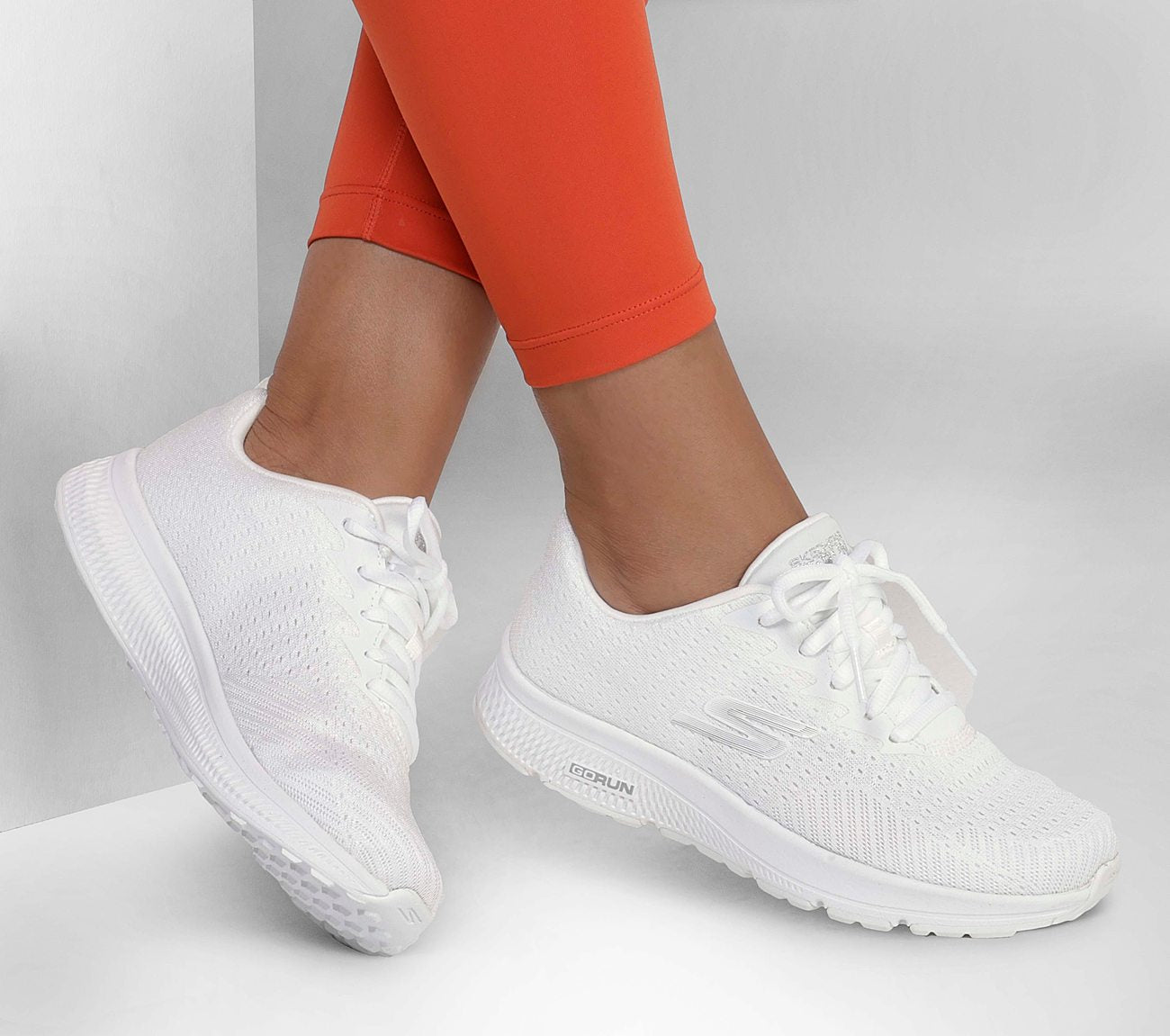 GO RUN Consistent - Energize Shoe Skechers